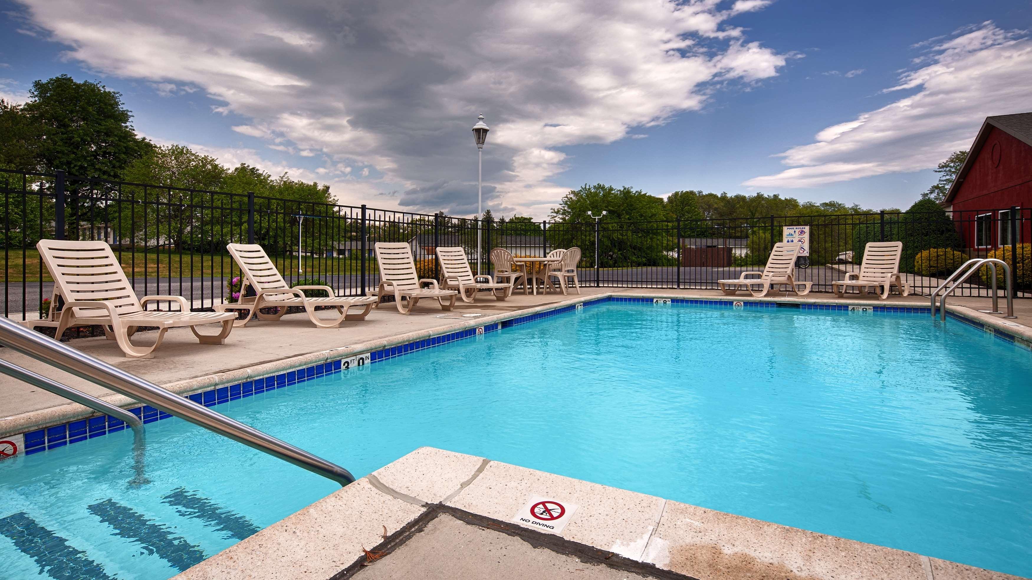 Best Western Carlisle Exterior photo